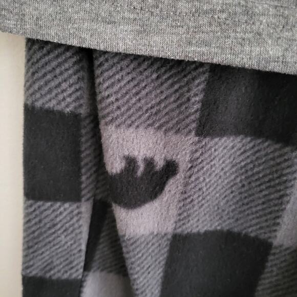 Size 8 Urban Pipeline fleece bottom polyester top pajama set - Picture 2 of 3